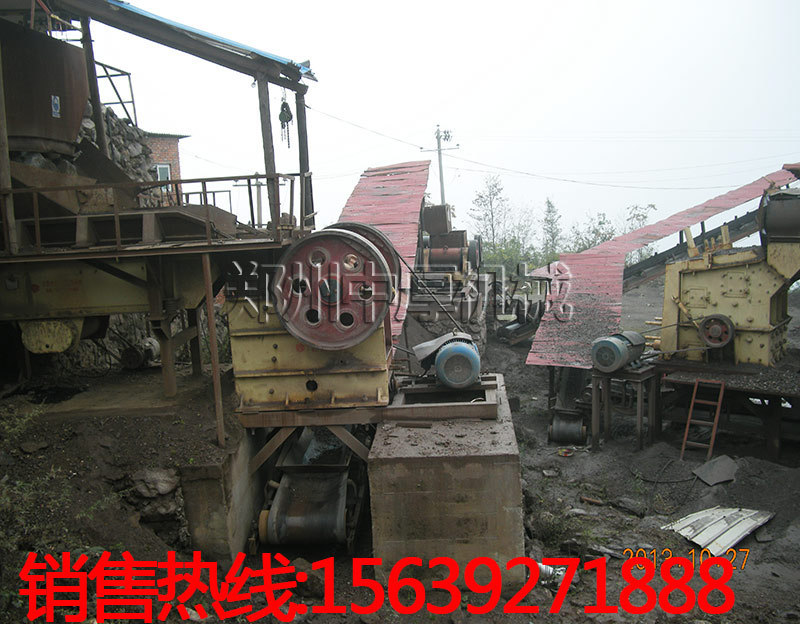 四川铁矿石破碎设备生产线