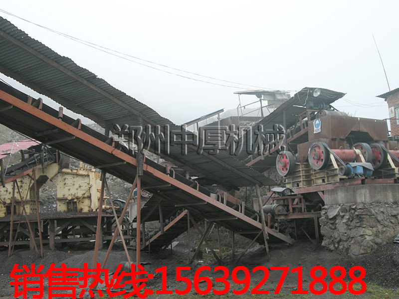 四川铁矿石破碎设备生产线