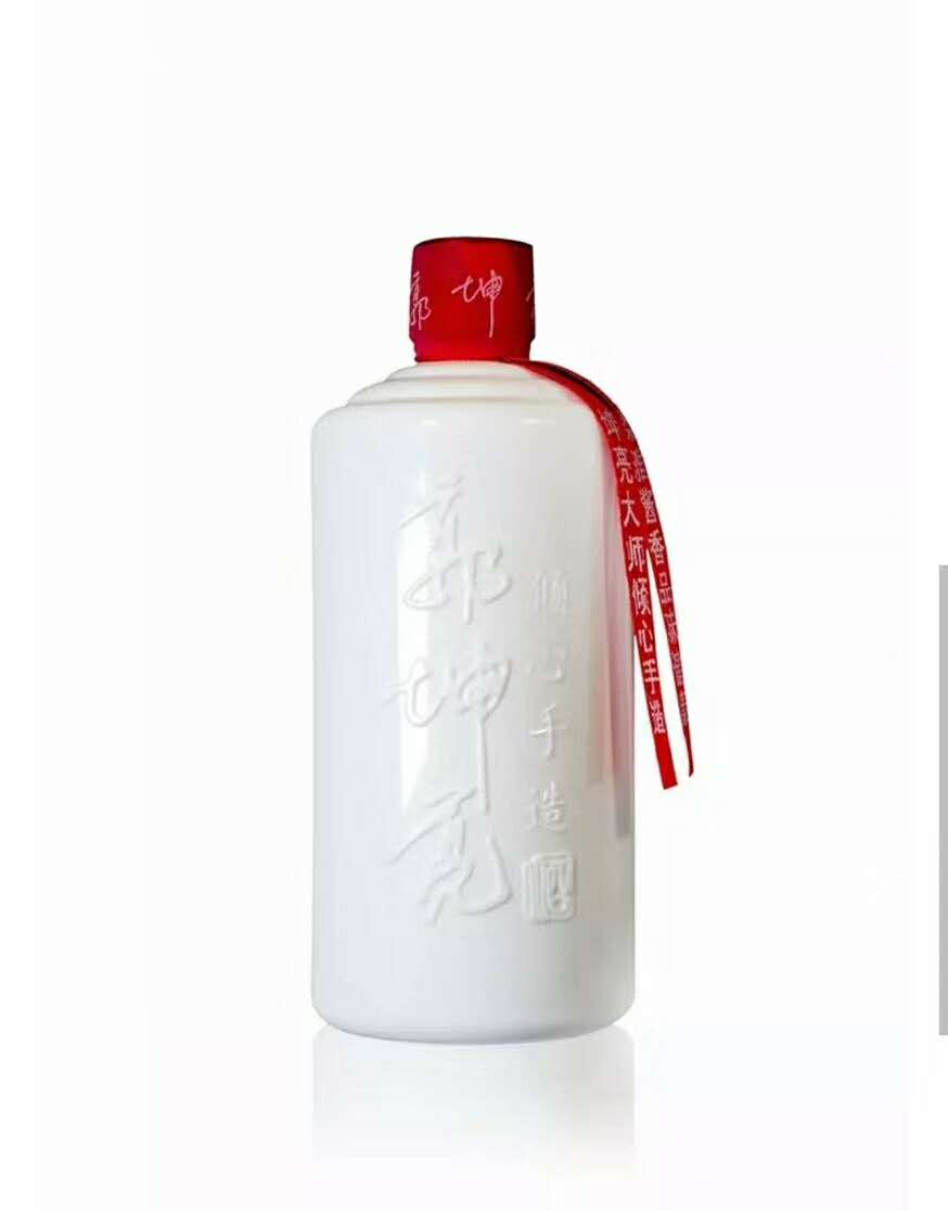 郭坤亮手造酒 郭坤亮博士倾心手造柔雅酱香