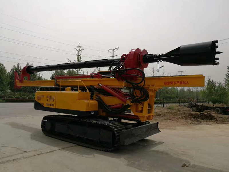 履带旋挖钻机桩工机械 建筑地基桩注浆钻孔机 30米打桩机