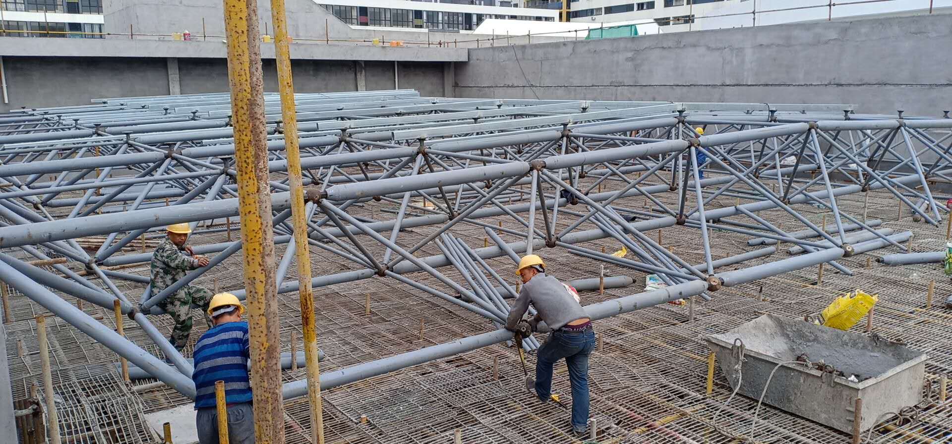 安徽省蚌埠市网架公司-蚌埠市螺栓球网架-蚌埠市焊接球网架