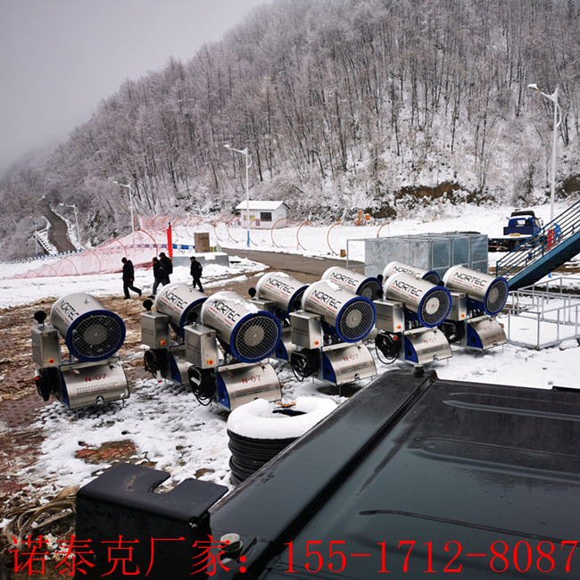 户外造雪机设备自带轮胎可移动 雪场建设基础设施人工降雪机