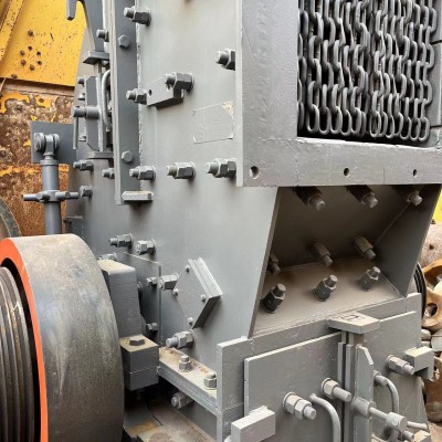 二手时产80吨鹅暖石破碎机制砂机石子生产线处理12万带电机