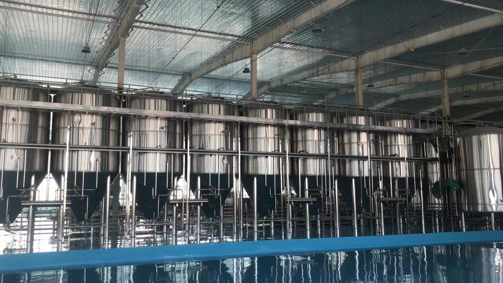 年产5000吨大型精酿啤酒厂设备配置