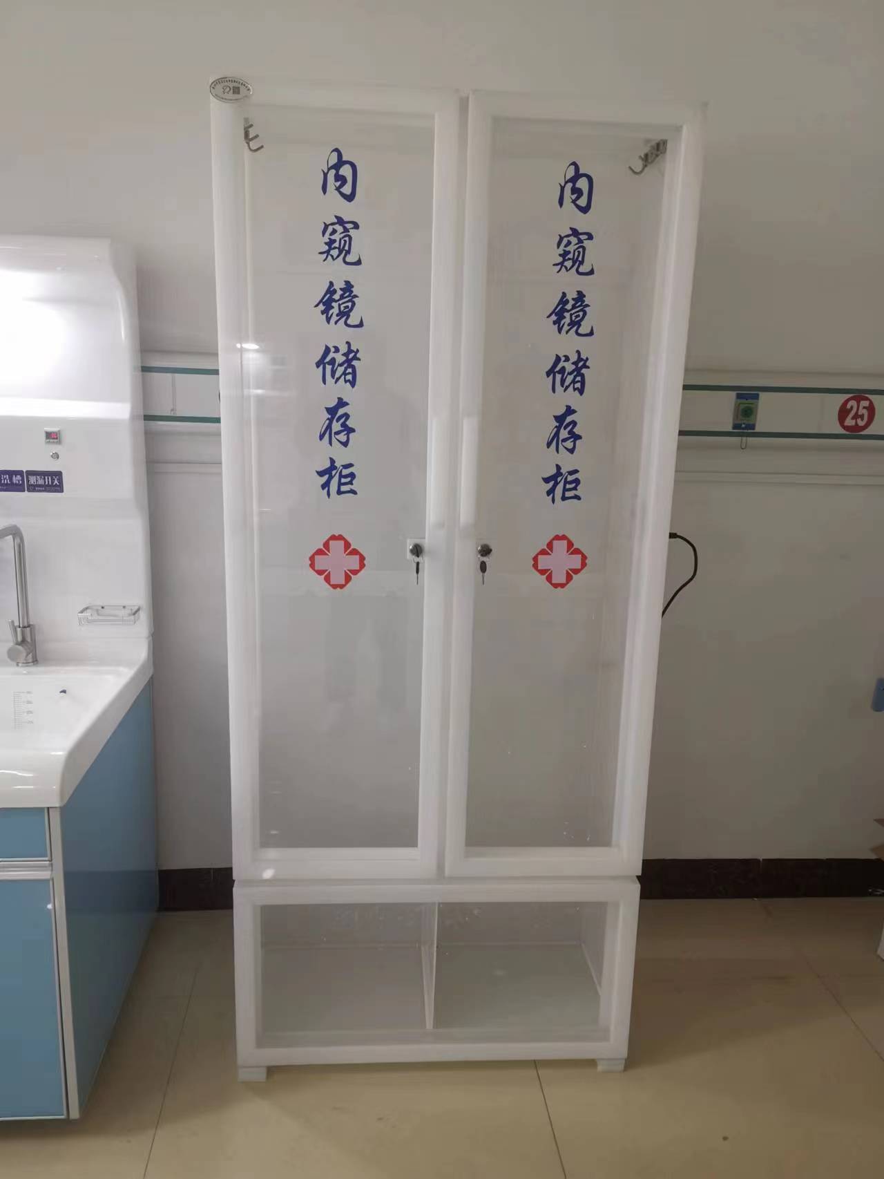 厂家供应亚克力材质储存柜