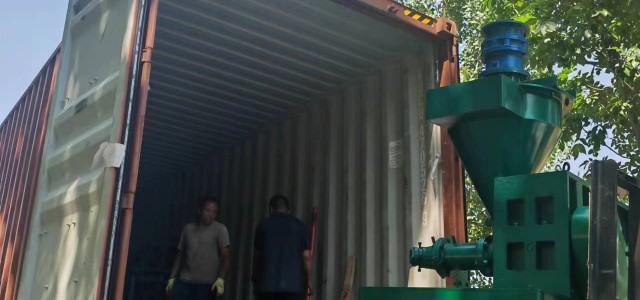 恒戈电焊条生产机械：积极主动 做好技术支持和服务