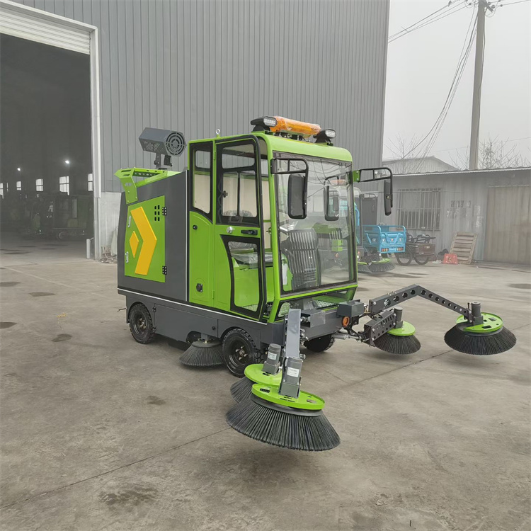 订购环卫7刷电动四轮道路清扫车电动四轮7刷扫地车源头厂家