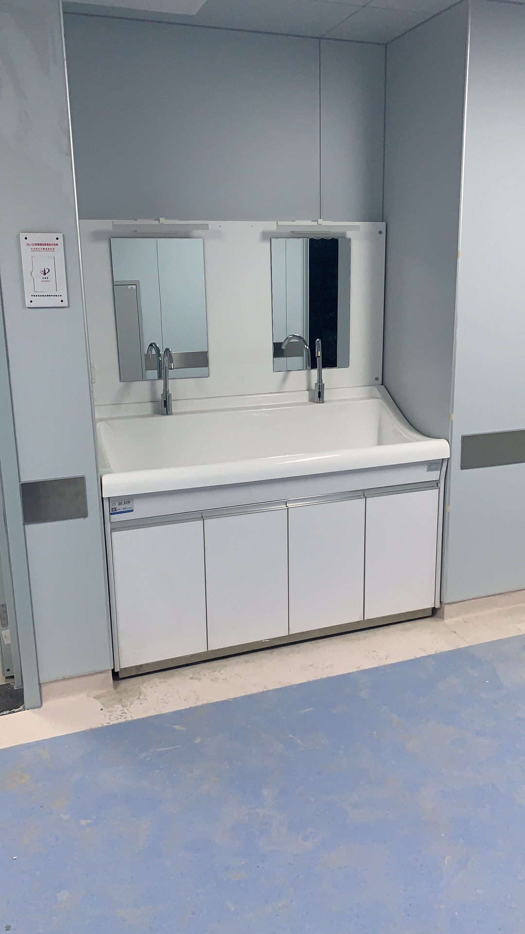 高分子洗手池 感应式鹅颈水龙头  支持定制