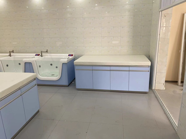 婴儿洗浴设备 一体式防腐防潮  宝宝游泳池 可定制生产