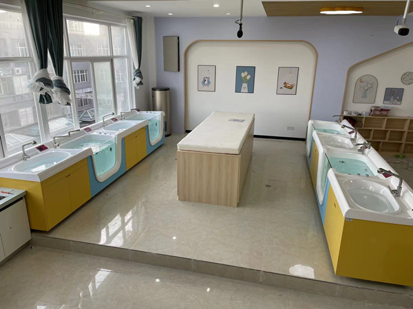 婴儿洗浴设备 新生儿洗澡游泳池 一体式防腐防潮 可定制生产