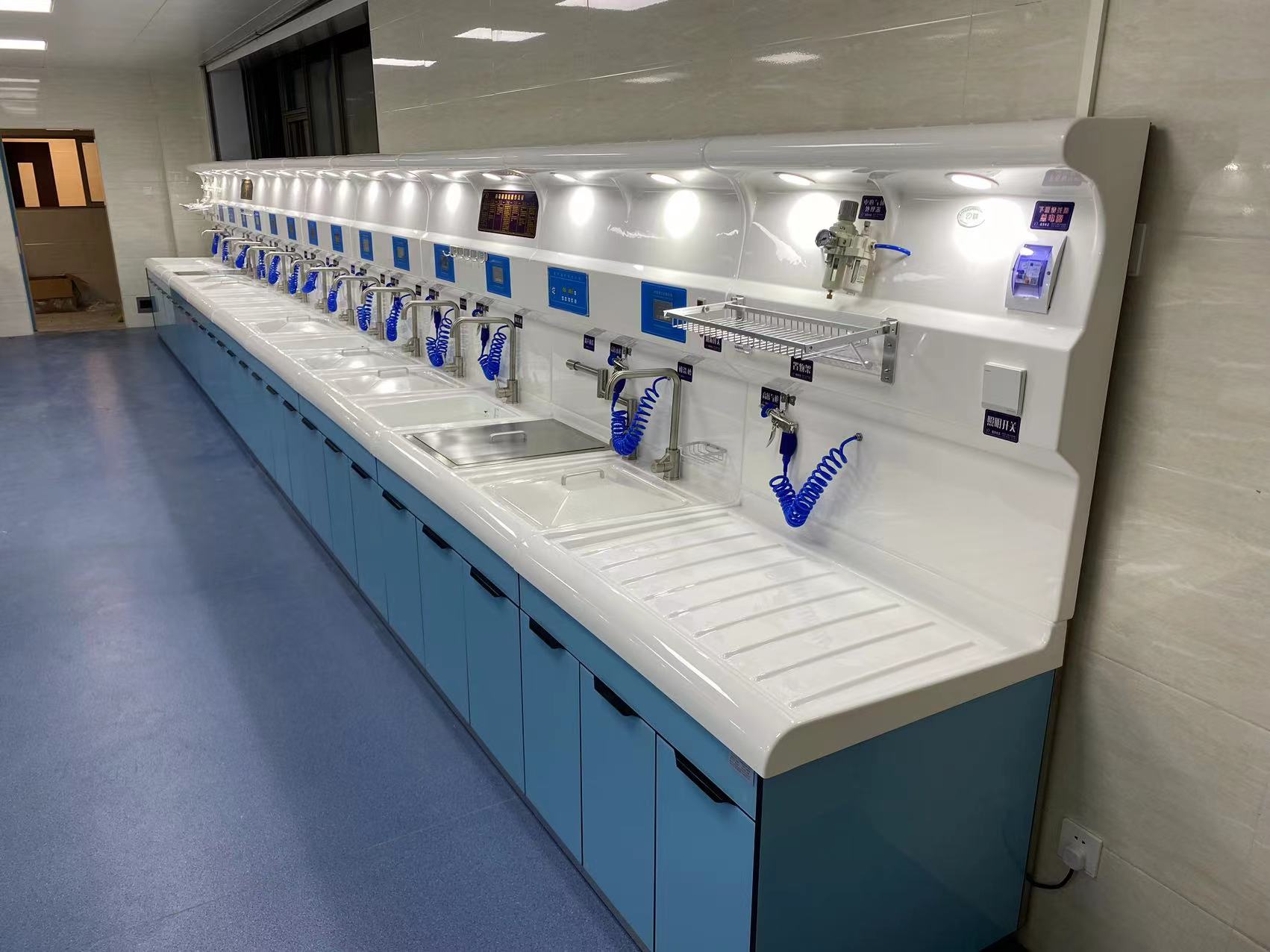 迪新内镜清洗中心  胃肠纤支镜清洗系统支持定制