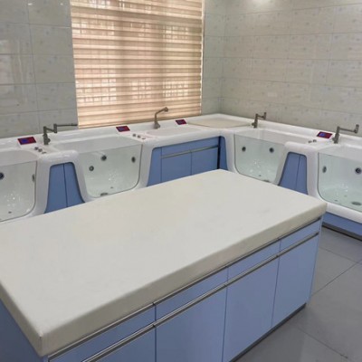 新生儿 护理台 婴儿游泳池 宝宝洗浴中心