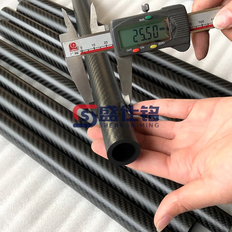 高强度碳纤维圆管 耐高温耐腐蚀 工业机械医疗器械用