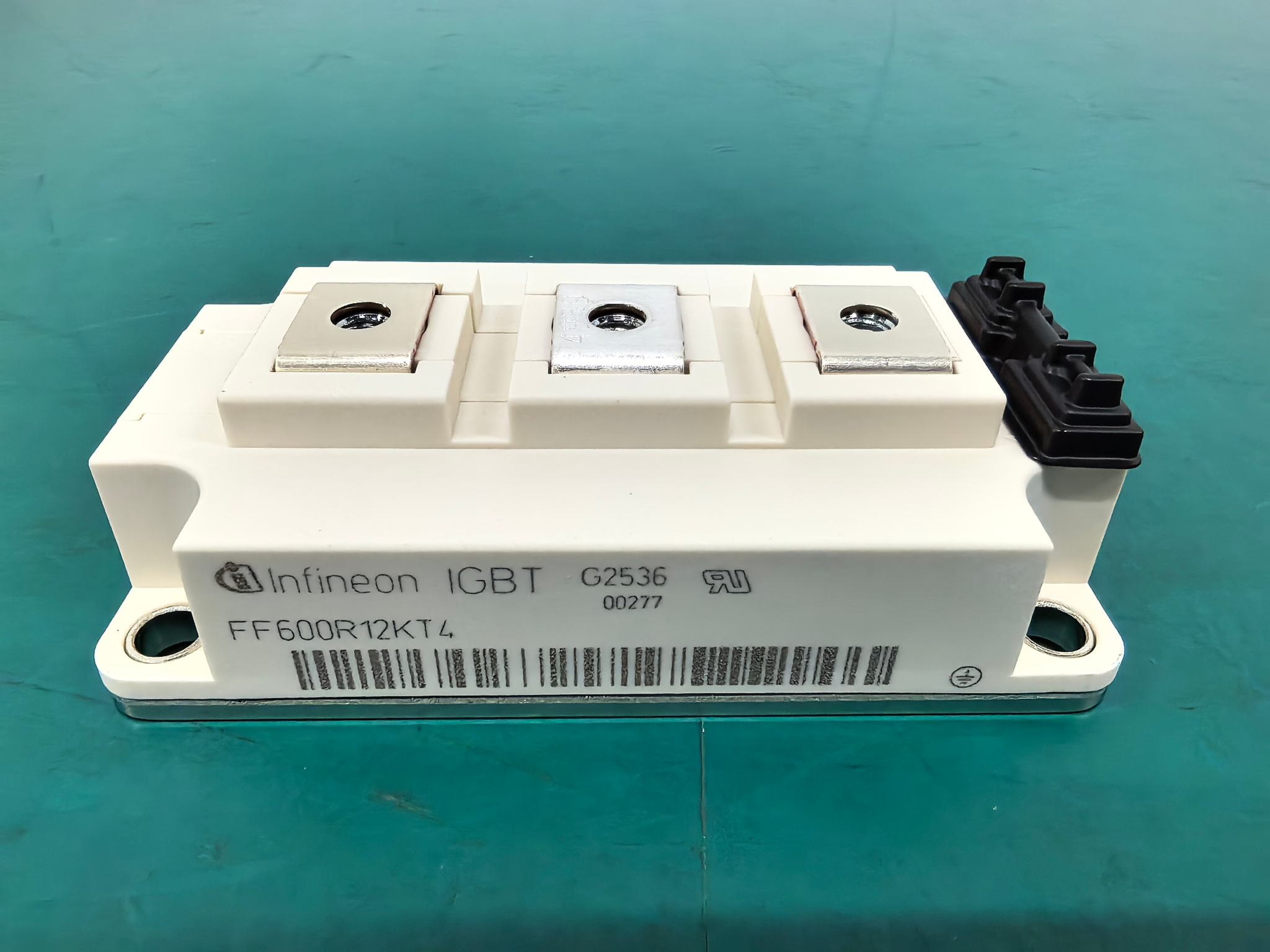 英飞凌FF600R12KT4