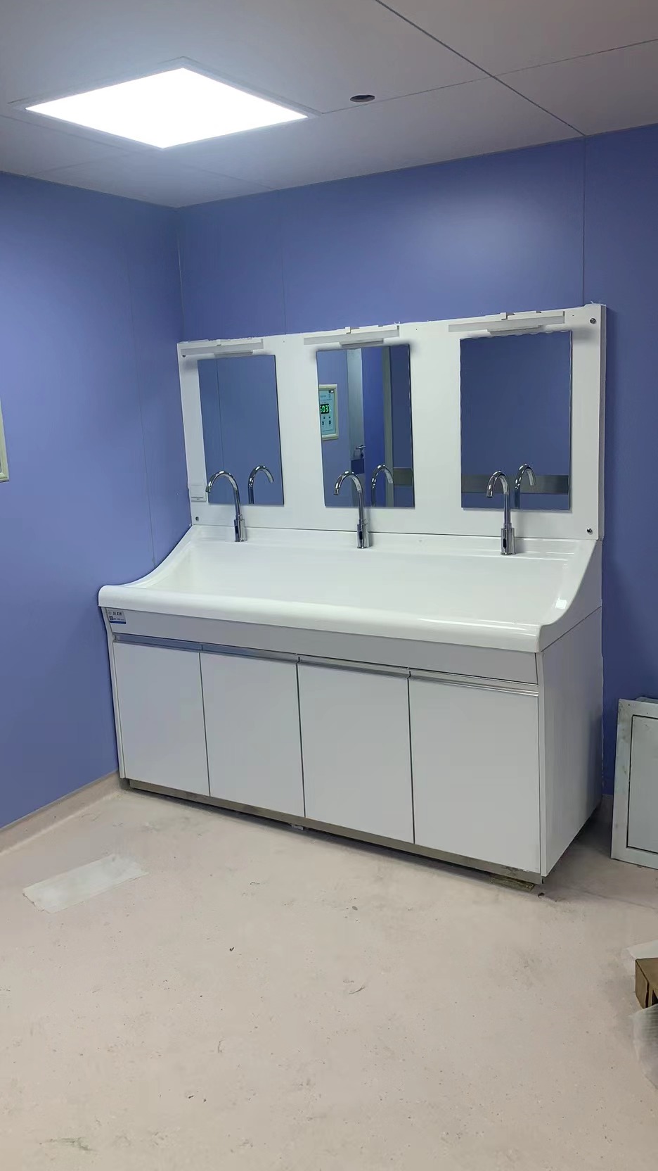 高分子洗手池  感应式鹅颈水龙头