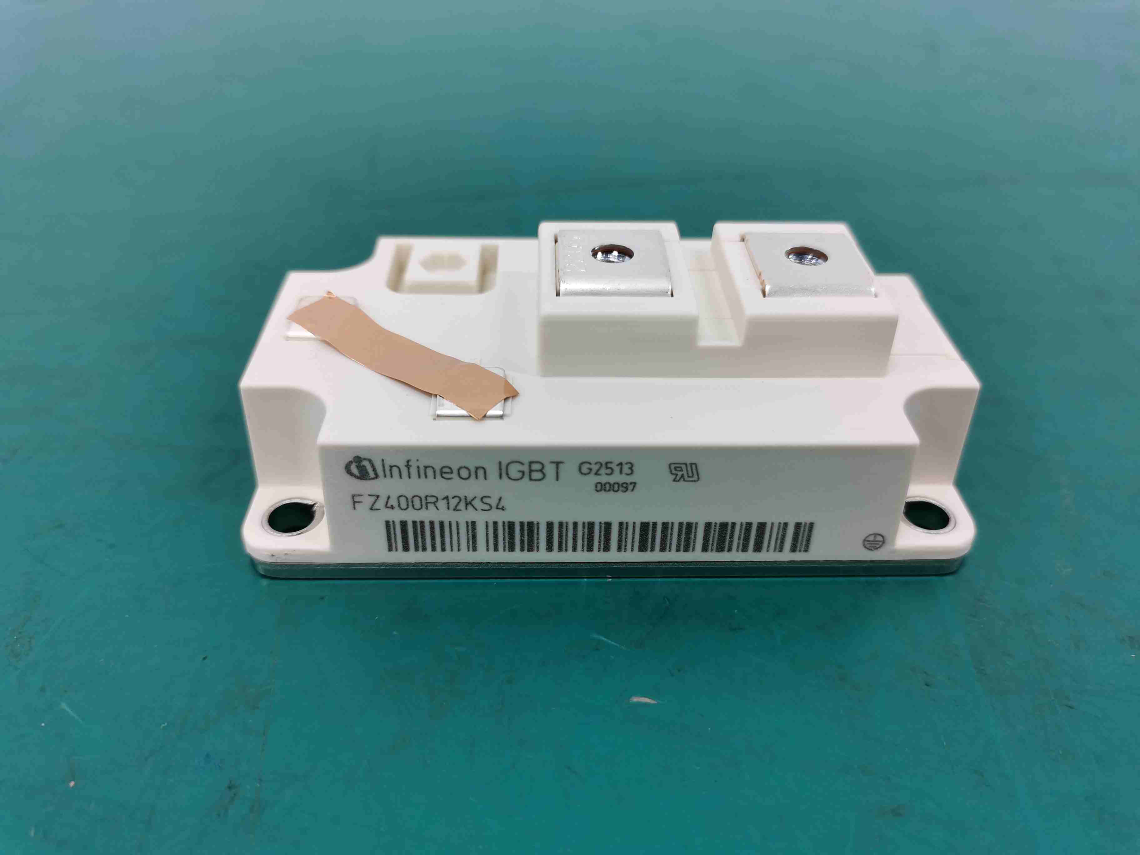 英飞凌FZ400R12KS4